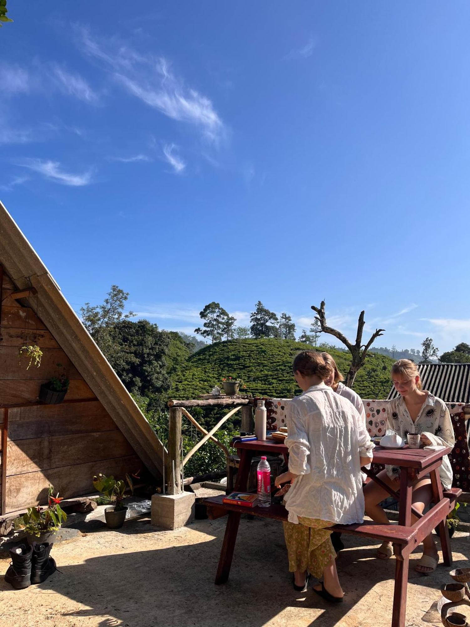 Backpackers Hostel เอลลา ภายนอก รูปภาพ